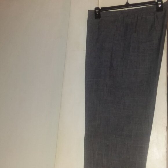 SAG HARBOR (Gray 2pc suit) - Picture 3 of 6